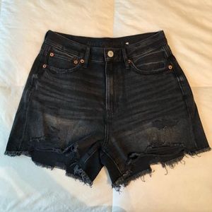 American Eagle Boyfriend Denim Shorts in Black